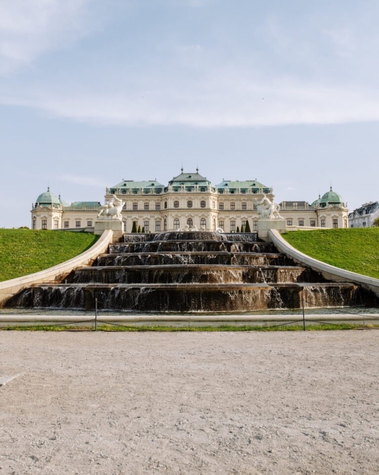belvedere palace garden fountain 3 day vienna itinerary