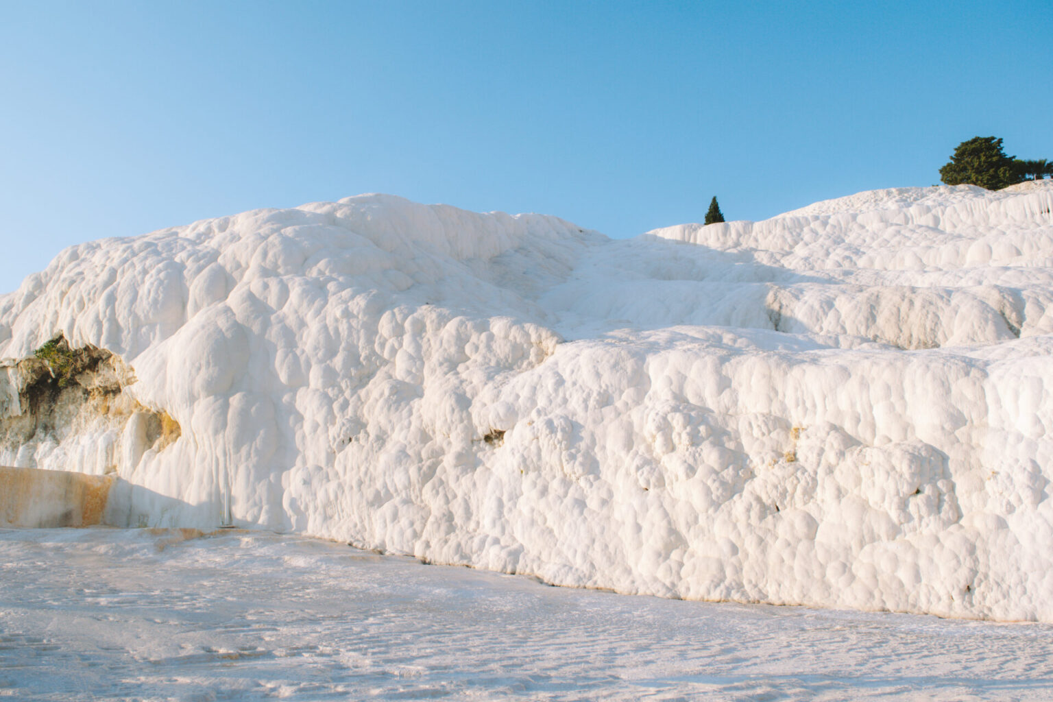How to Visit Pamukkale: A Practical Guide for First-Timers